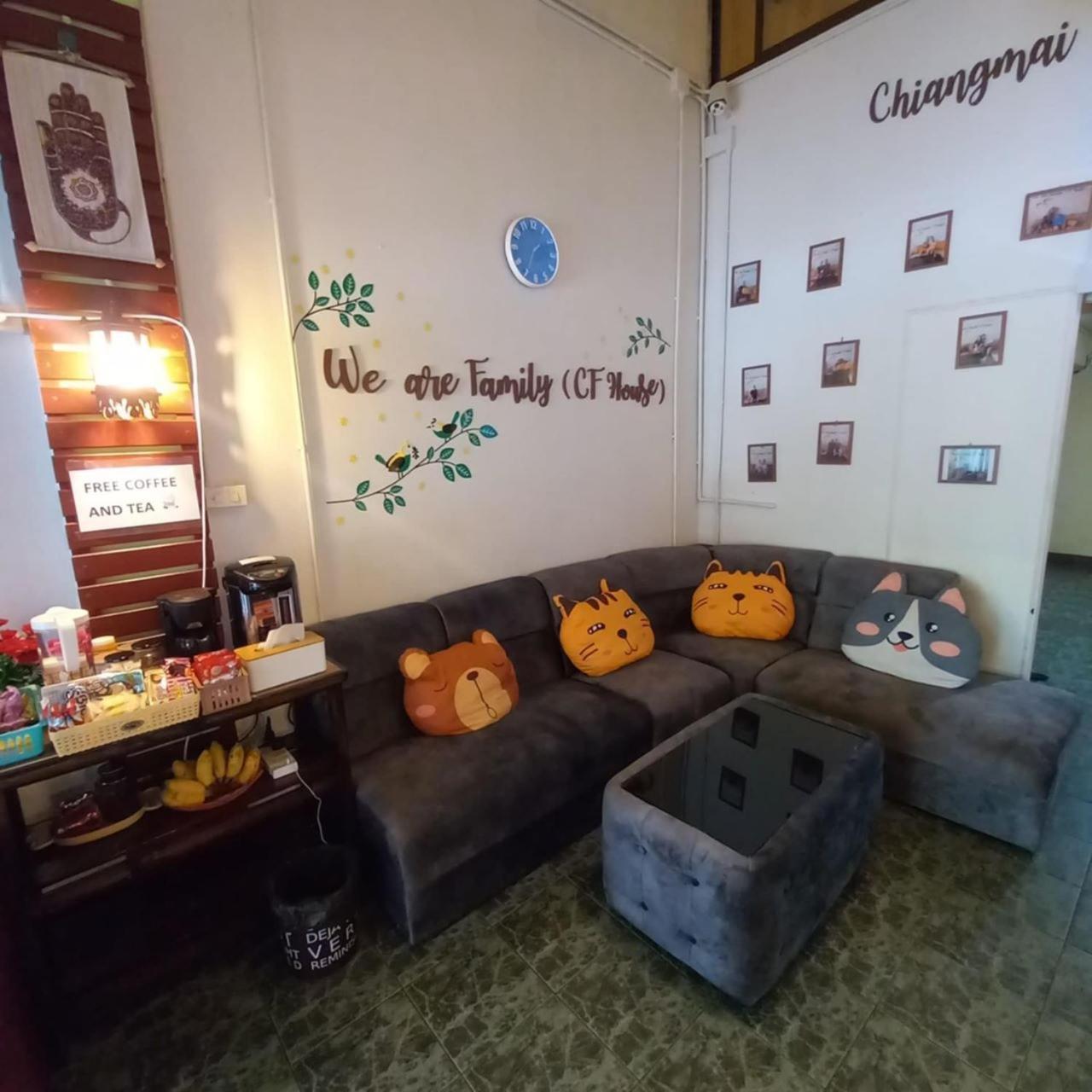 Chiangmai First House & Tour Hostel Chiang Mai Exterior photo